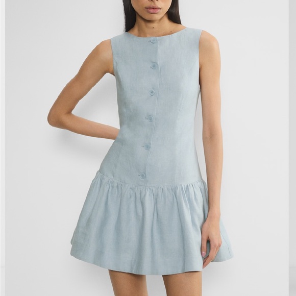 Wilfred Aritzia Snapdragon Linen Dress in Dew Blue! NWT Size 6 Wilfred Aritzia Snapdragon Linen Dress in Dew Blue! NWT Size 6